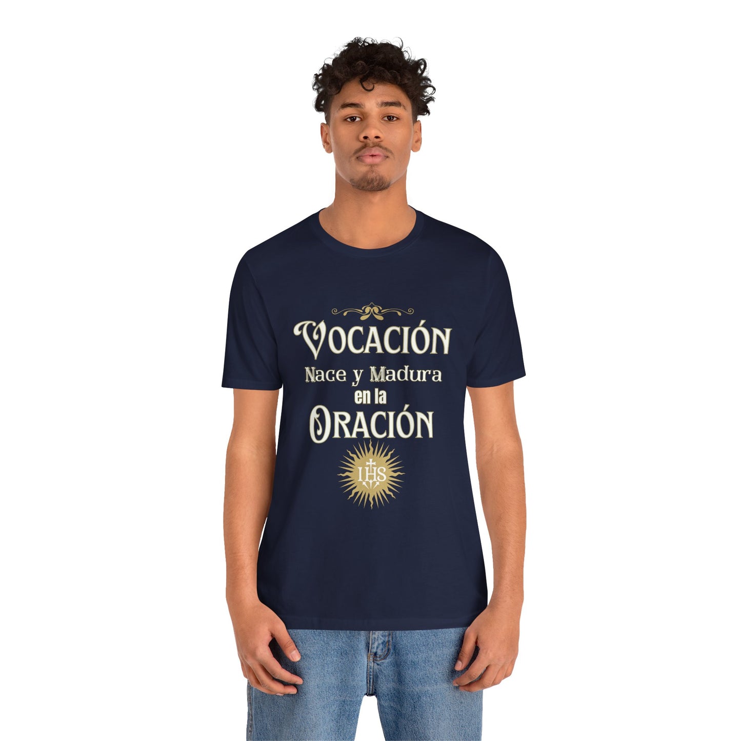 Vocación T-Shirt – "Vocación nace y madura en la oración"